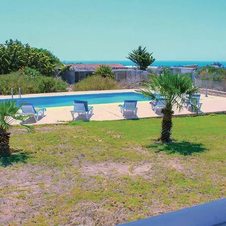 Hébergement de vacances Stunning In Maroni-larnaca Perivólia