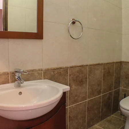Stunning In Maroni-larnaca With Wifi Perivolia
