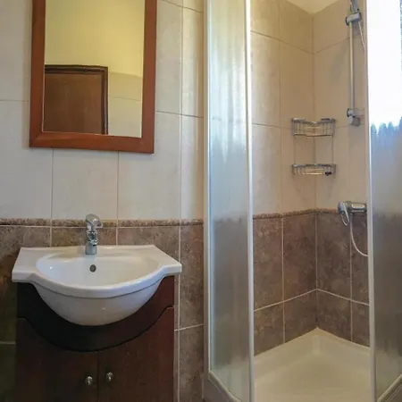 Stunning In Maroni-larnaca With Wifi Holiday home Perivolia